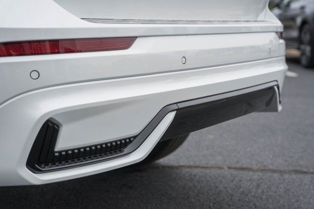 New 2026 Volvo XC60 B5 Plus w/ Protection Package Premier image 8