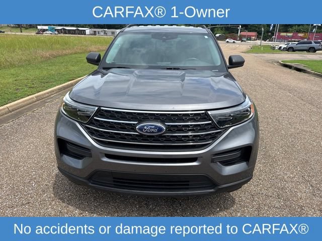 Used 2022 Ford Explorer XLT AWD/4WD image 2