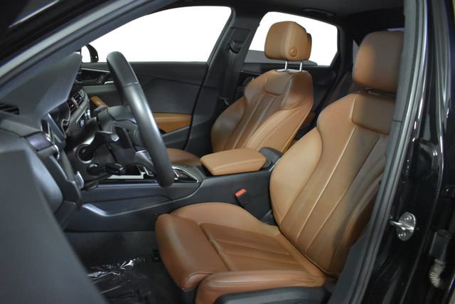 Used 2024 Audi A4 2.0T Premium Plus w/ Premium Plus Package AWD/4WD image 9