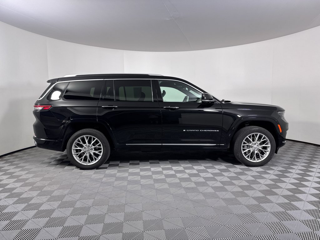 Used 2023 Jeep Grand Cherokee L Summit AWD/4WD image 16