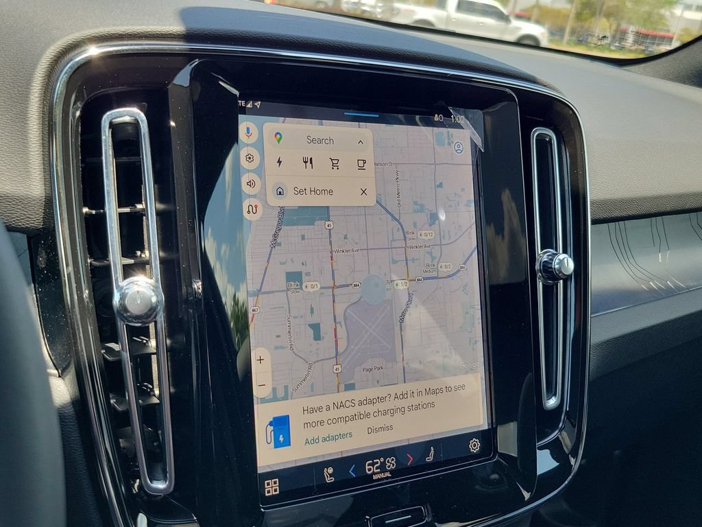 New 2024 Volvo C40 Recharge Core w/ Climate Package AWD/4WD image 11