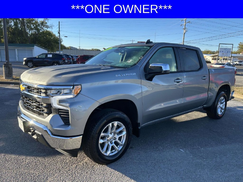 Used 2025 Chevrolet Silverado 1500 LT AWD/4WD image 8