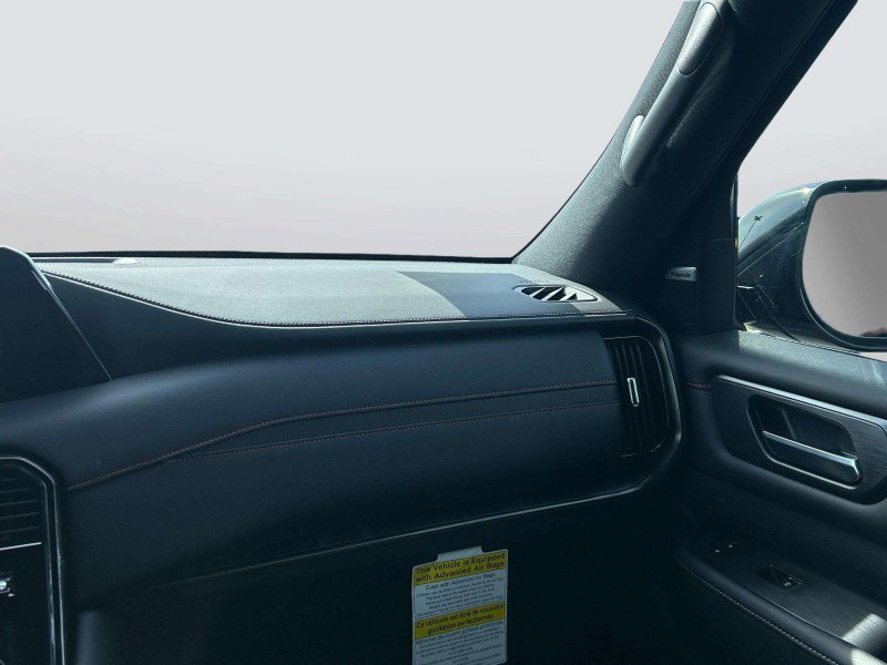 New 2025 Nissan Armada PRO-4X AWD/4WD image 21