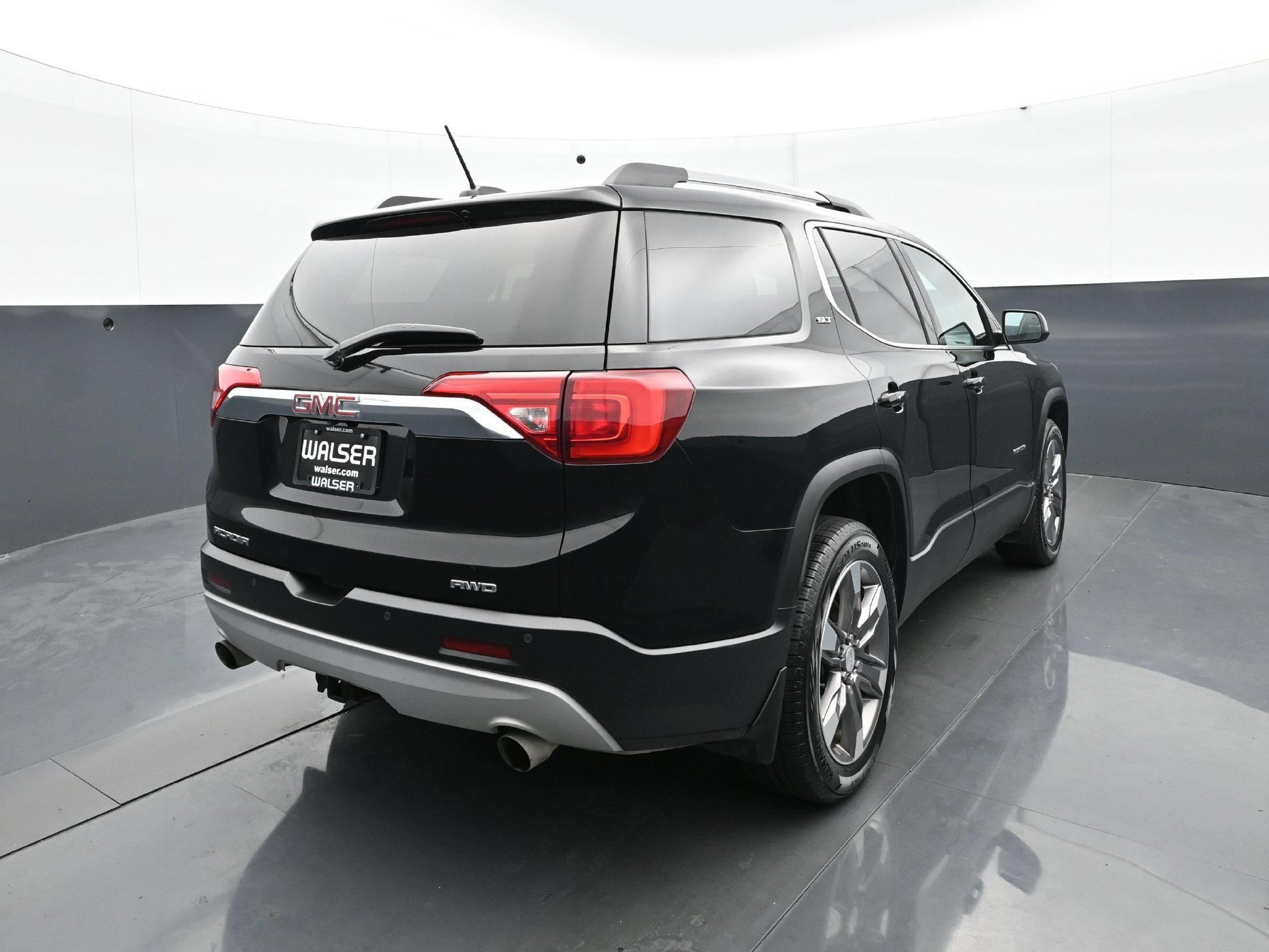 Used 2019 GMC Acadia SLT AWD/4WD image 5