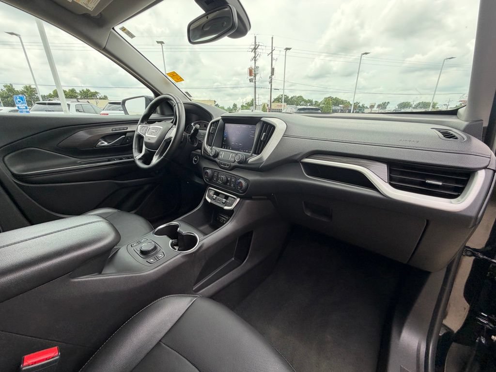 Used 2024 GMC Terrain SLT FWD image 28