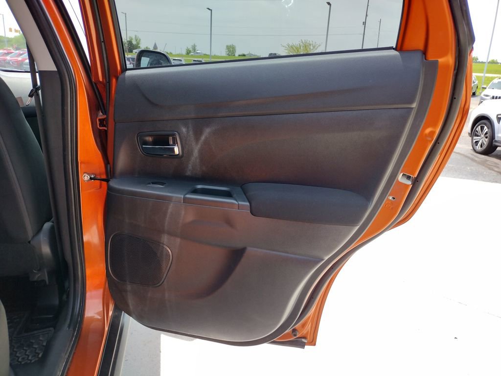 Used 2023 Mitsubishi Outlander Sport LE AWD/4WD image 17