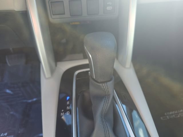 Used 2025 Toyota Corolla Cross LE w/ Moonroof Package FWD image 15