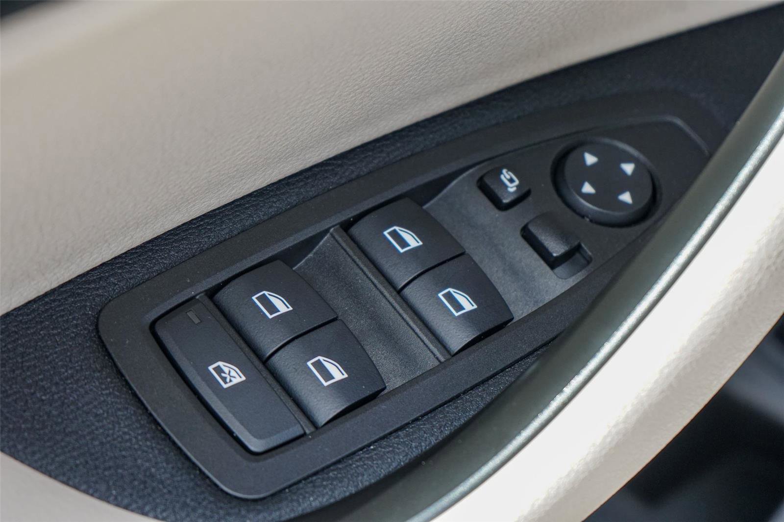 Used 2023 BMW X2 sDrive28i w/ M Sport Package FWD image 21