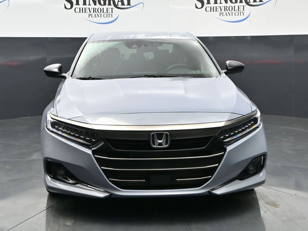 Used 2022 Honda Accord Sport image 2