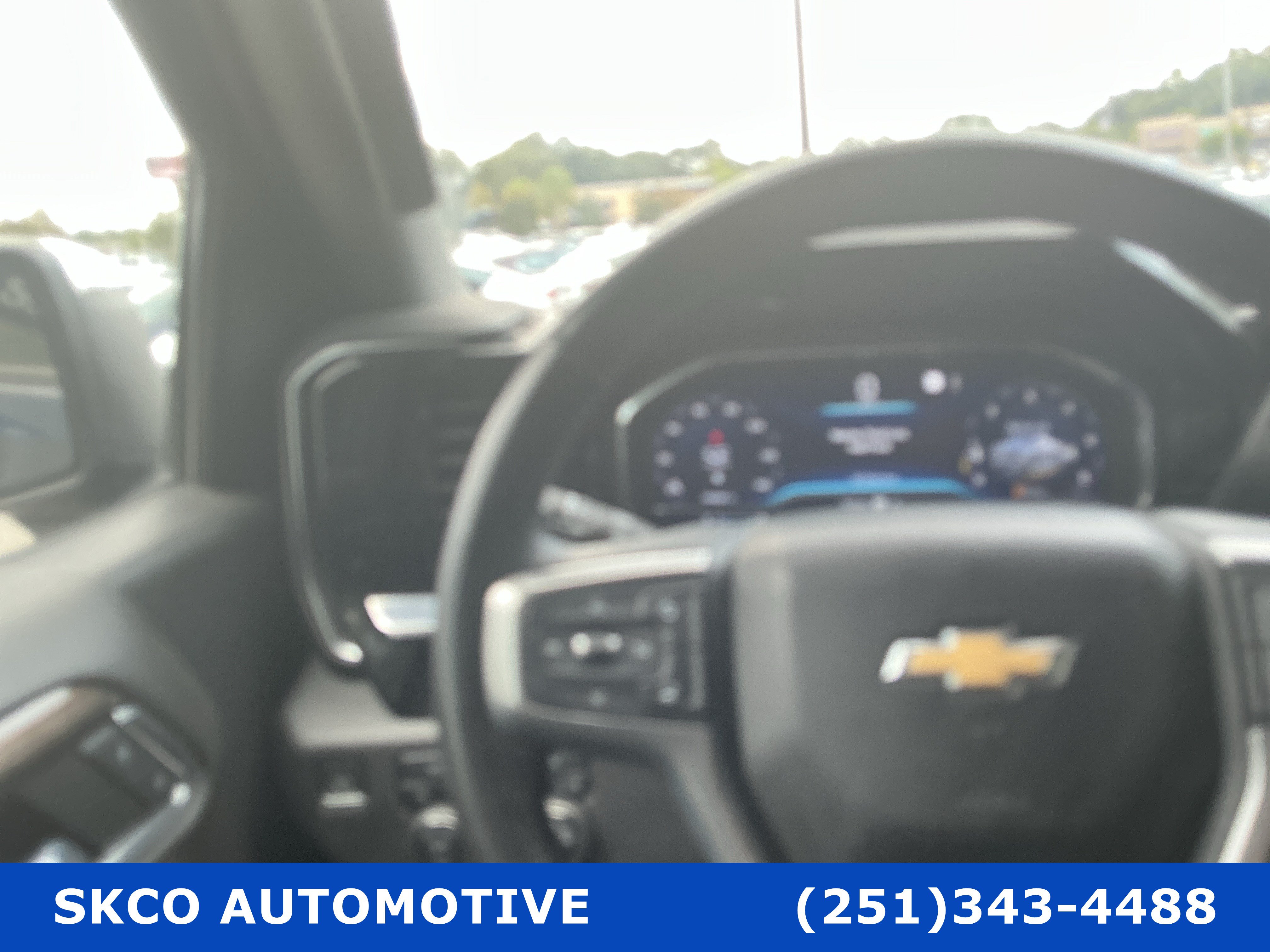 Used 2023 Chevrolet Silverado 1500 LT AWD/4WD image 18