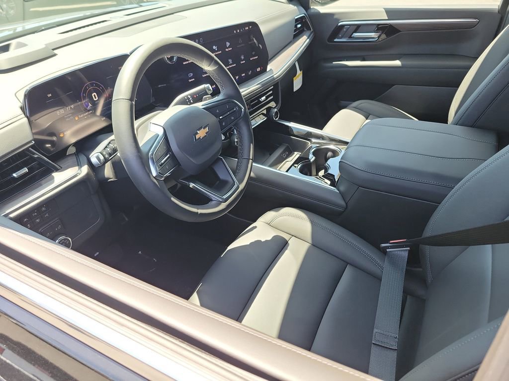 New 2026 Chevrolet Suburban LT w/ Comfort Package RWD image 3