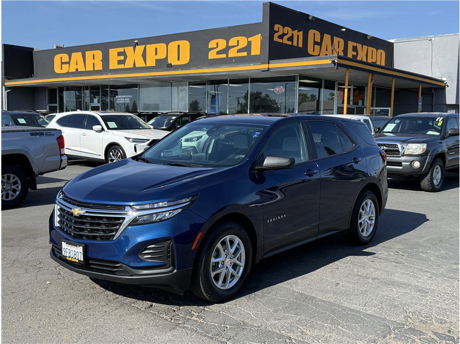 Used 2023 Chevrolet Equinox LS w/ LS Convenience Package FWD video 1
