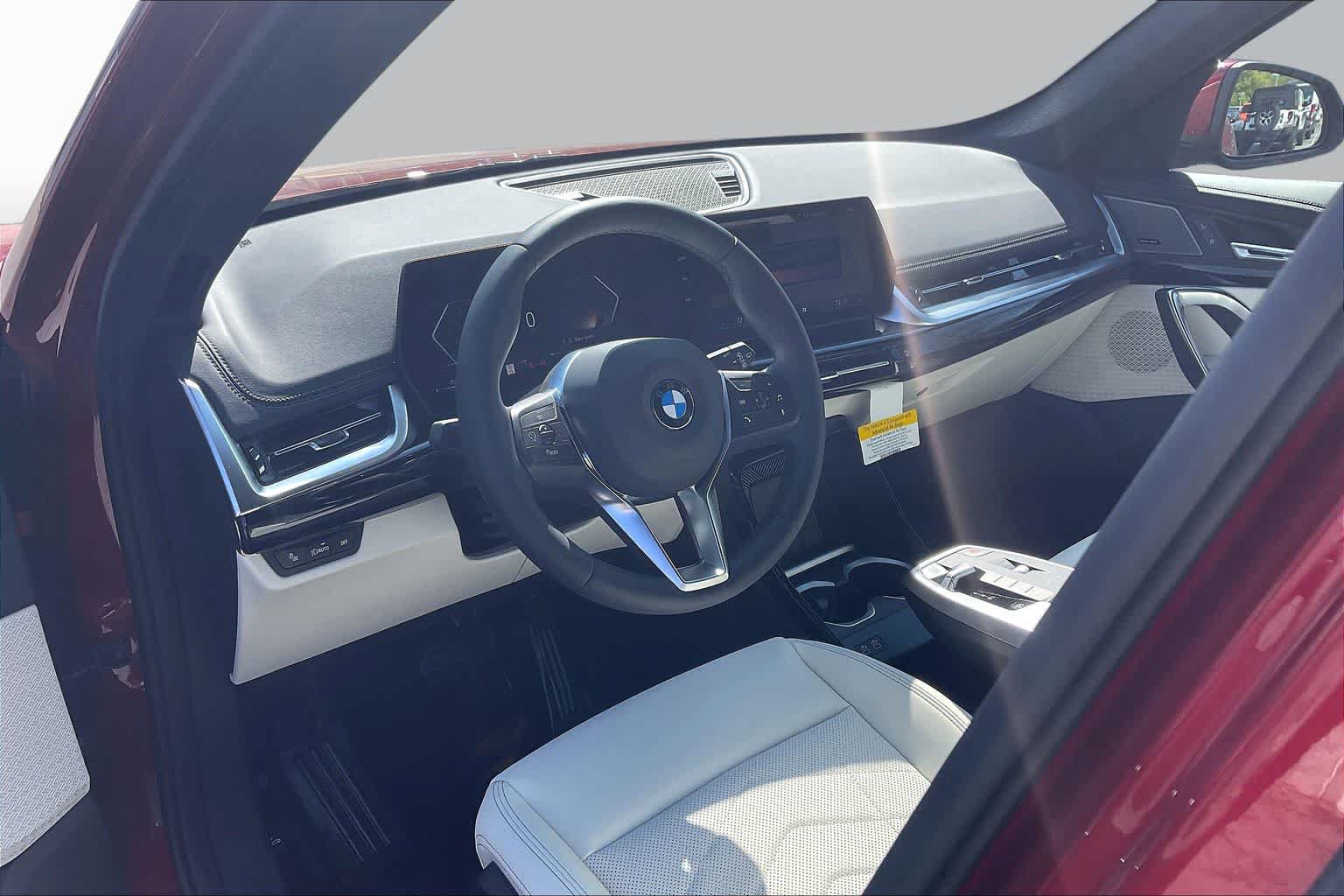 Used 2026 BMW X1 xDrive28i w/ Convenience Package AWD/4WD image 9
