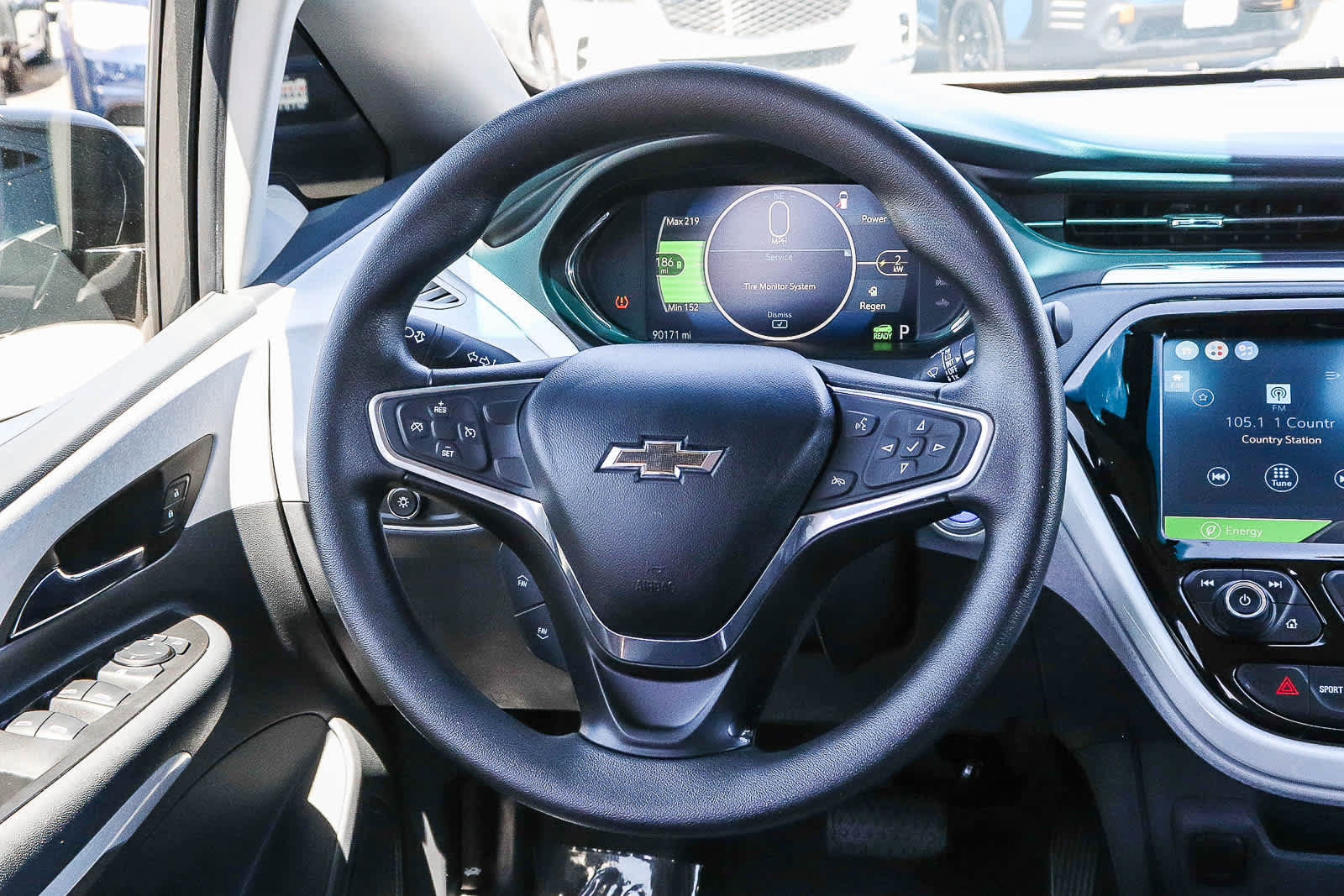 Used 2017 Chevrolet Bolt LT FWD image 21