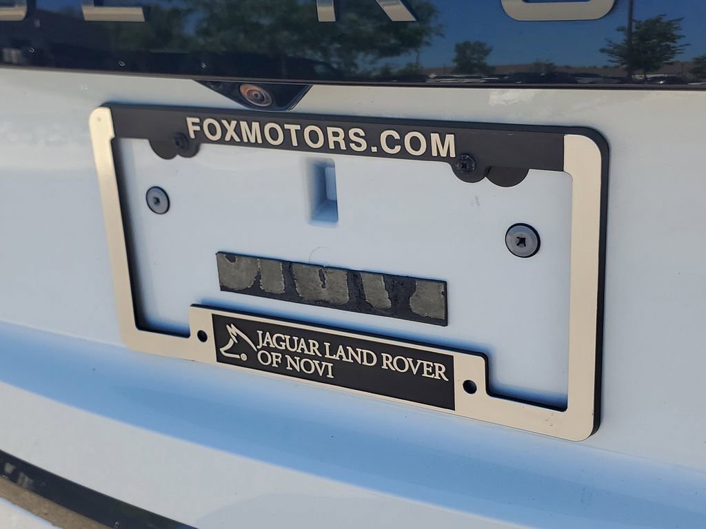 Certified 2025 Land Rover Range Rover Autobiography AWD/4WD image 35