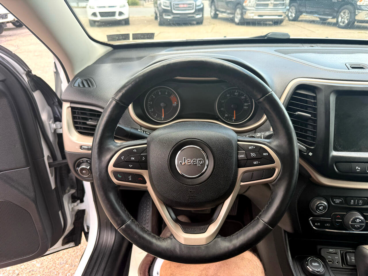 Used 2017 Jeep Cherokee High Altitude w/ Luxury Group image 34