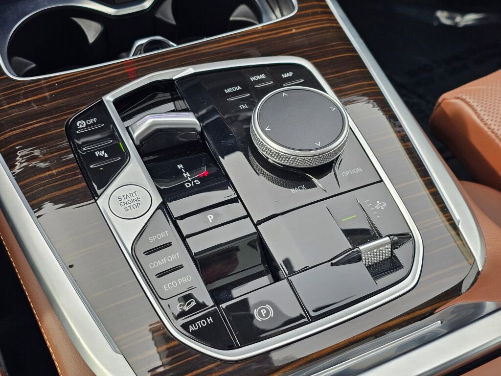 Used 2026 BMW X7 xDrive40i image 19