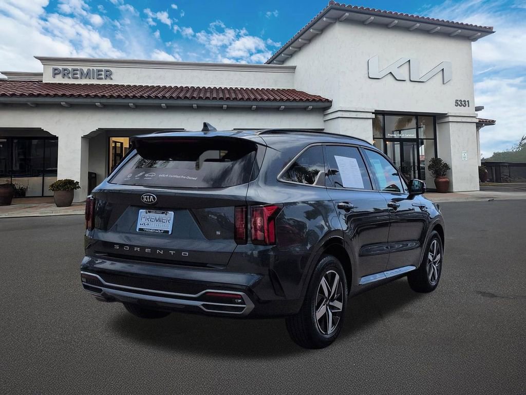 Certified 2021 Kia Sorento S FWD image 8