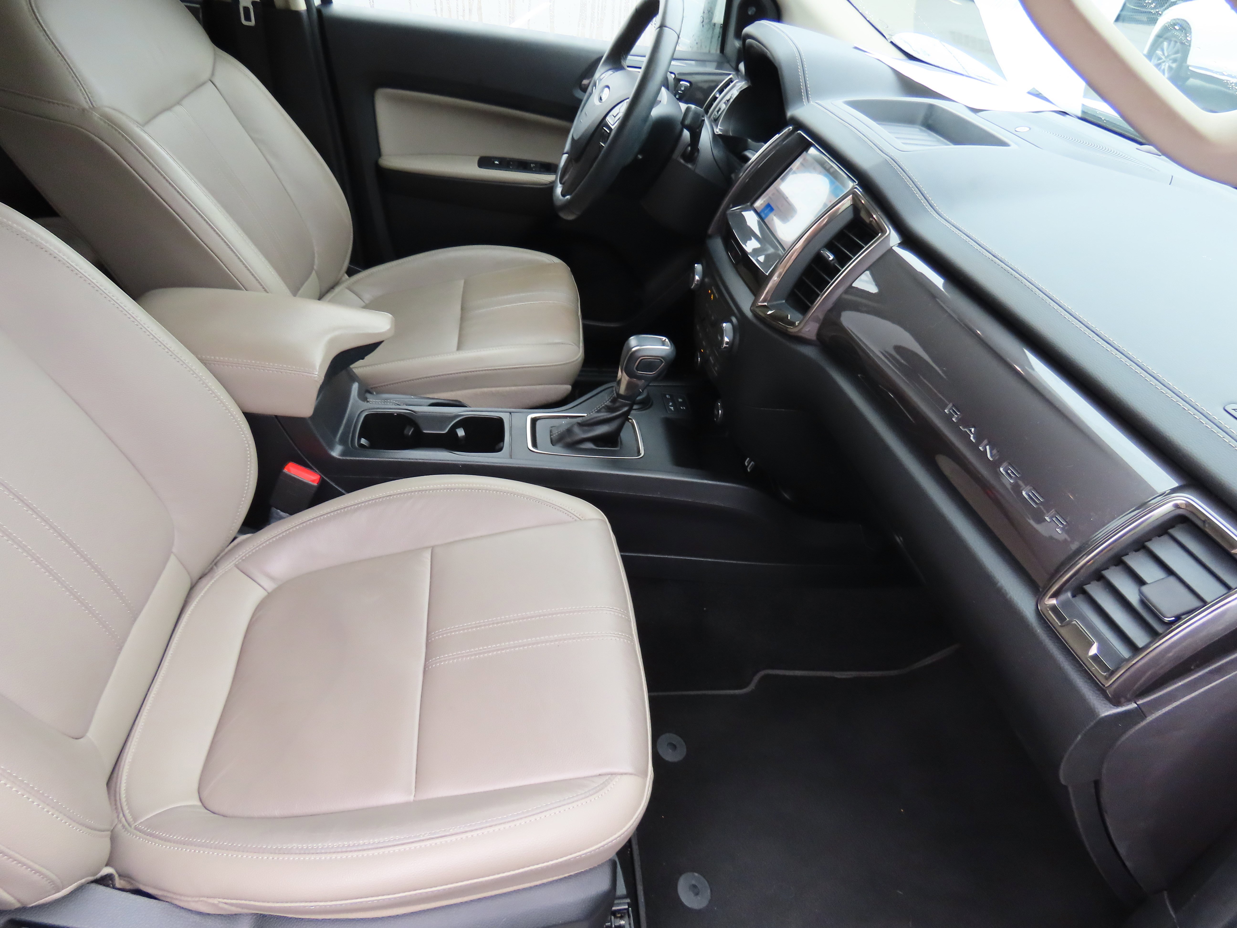 Used 2019 Ford Ranger Lariat w/ Equipment Group 501A Mid image 13