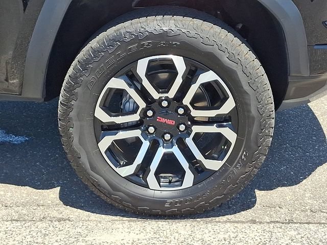 Used 2026 GMC Canyon AT4 w/ Nightfall Essentials Package AWD/4WD image 28
