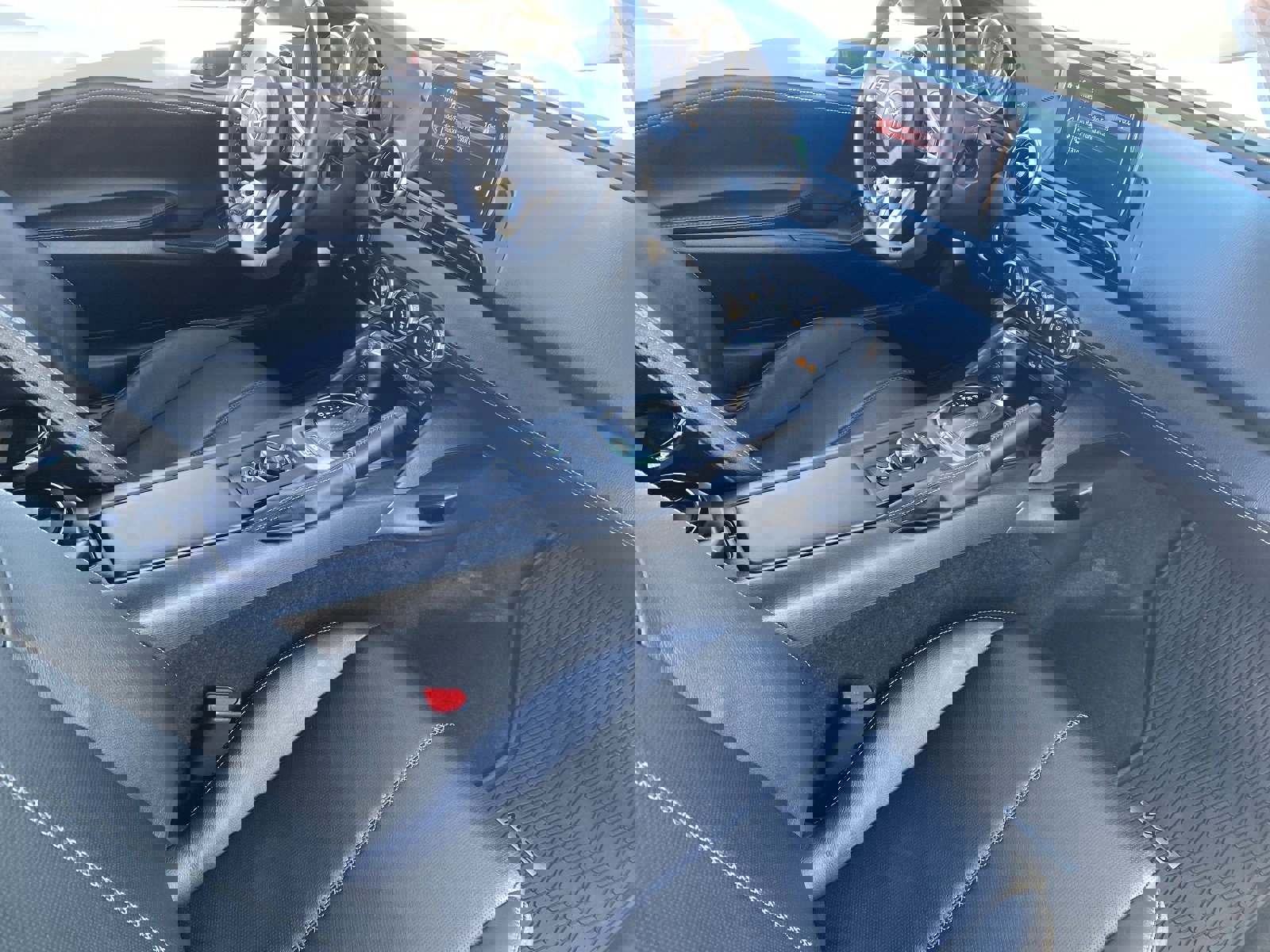 Used 2022 MAZDA MX-5 Miata Grand Touring w/ Weather Package image 12