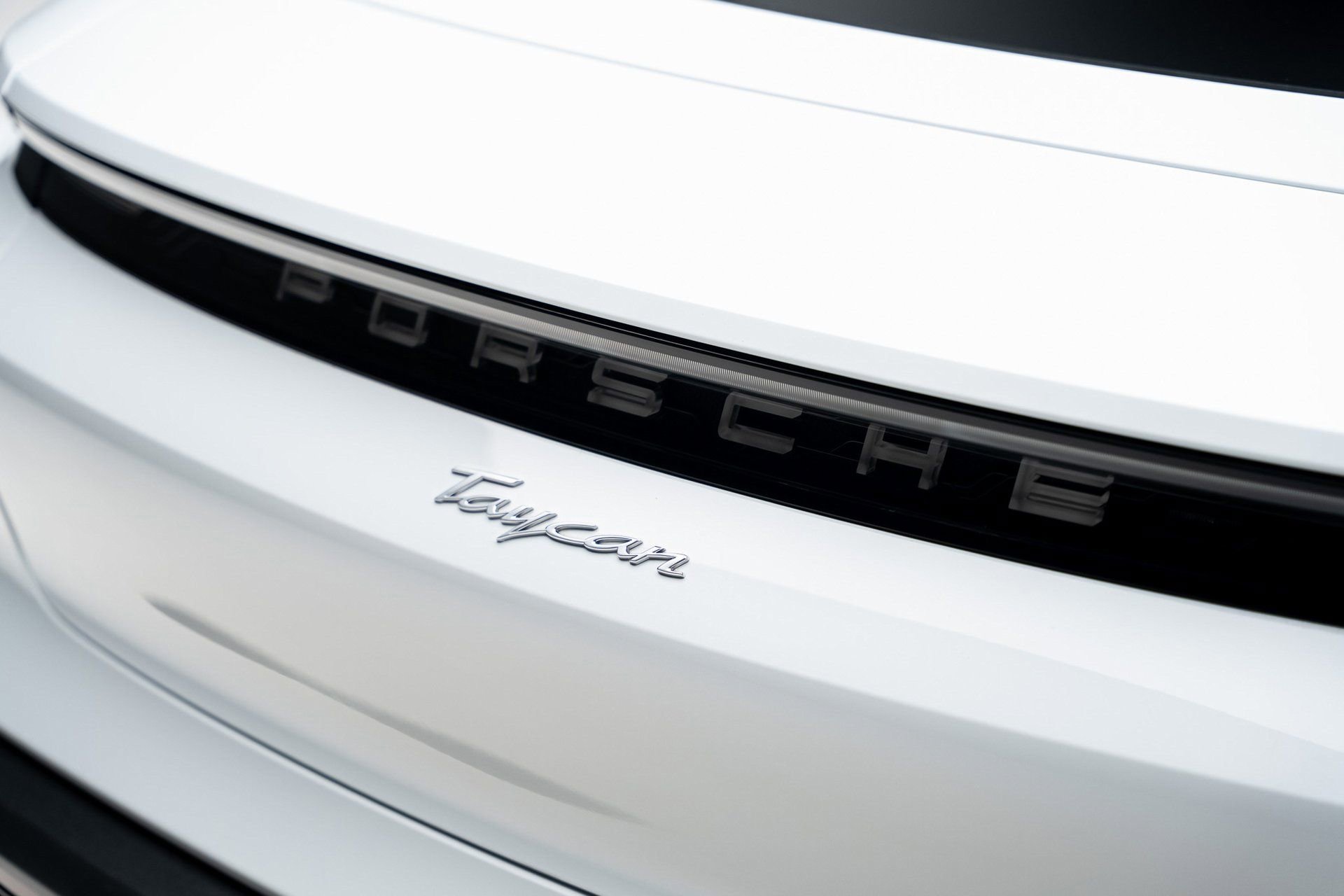 Used 2022 Porsche Taycan image 29