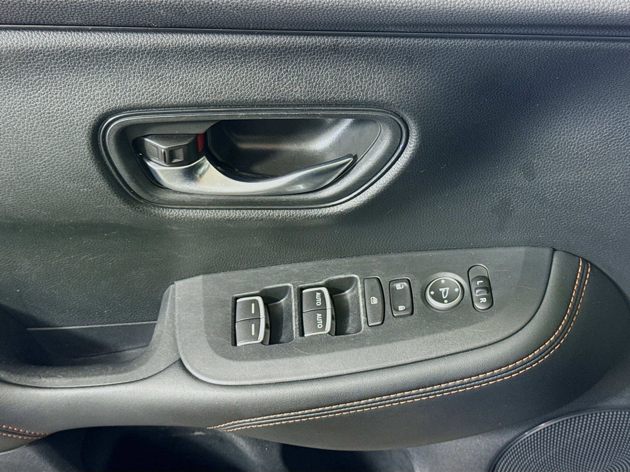 Used 2023 Honda HR-V Sport image 24