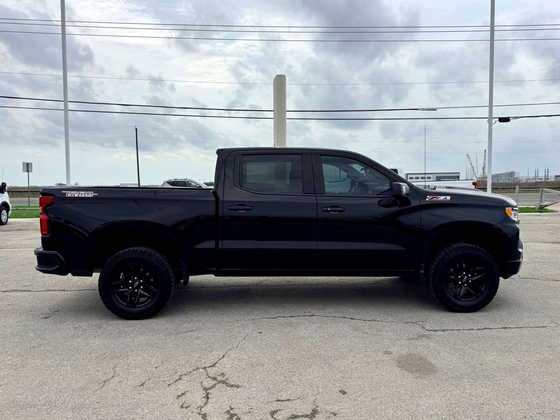 Used 2024 Chevrolet Silverado 1500 LT Trail Boss w/ Convenience Package II image 6
