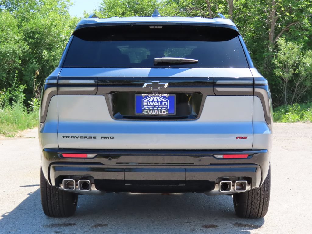 New 2026 Chevrolet Traverse RS w/ LPO, Floor Liner Package AWD/4WD image 19