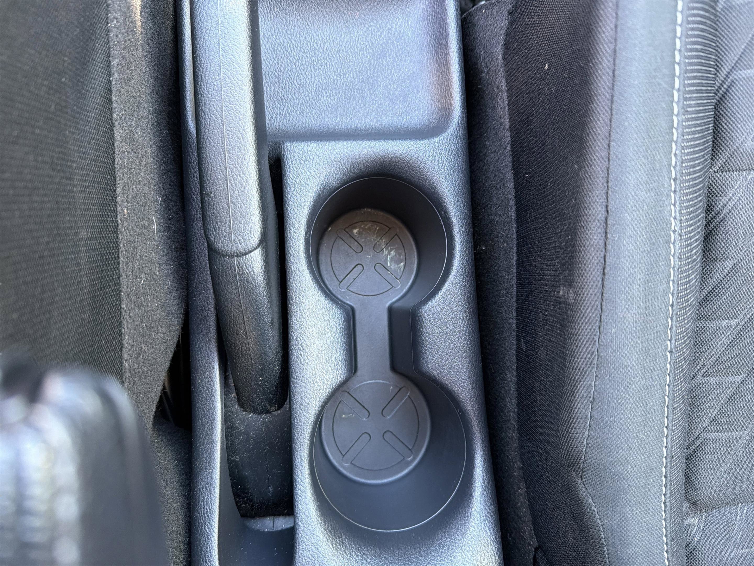 Used 2022 Nissan Kicks S FWD image 23