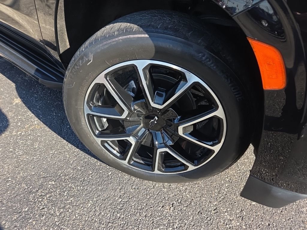 Used 2022 Chevrolet Tahoe RST w/ Sport Performance Package image 8