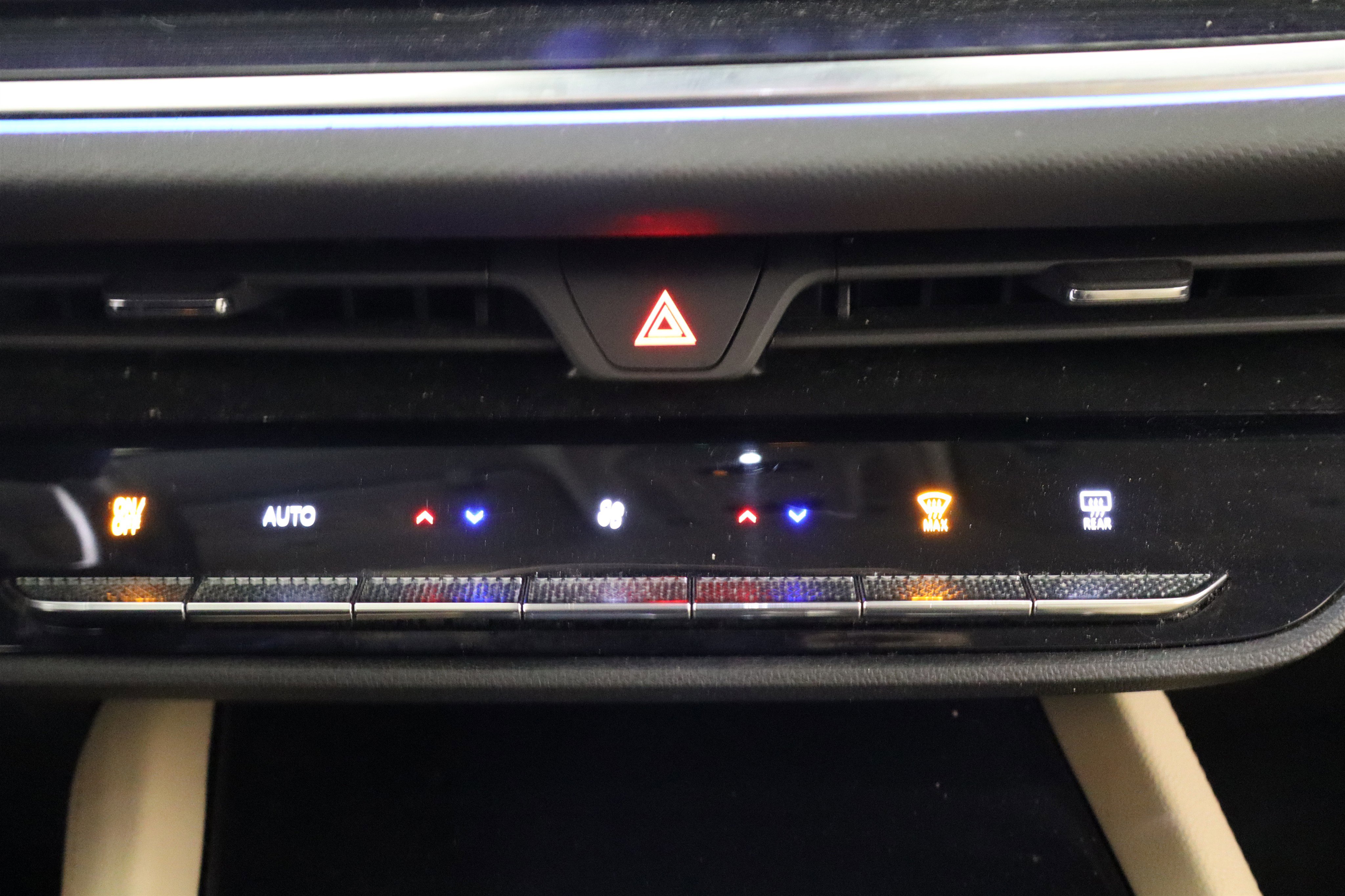 Used 2024 Buick Envision Preferred image 19