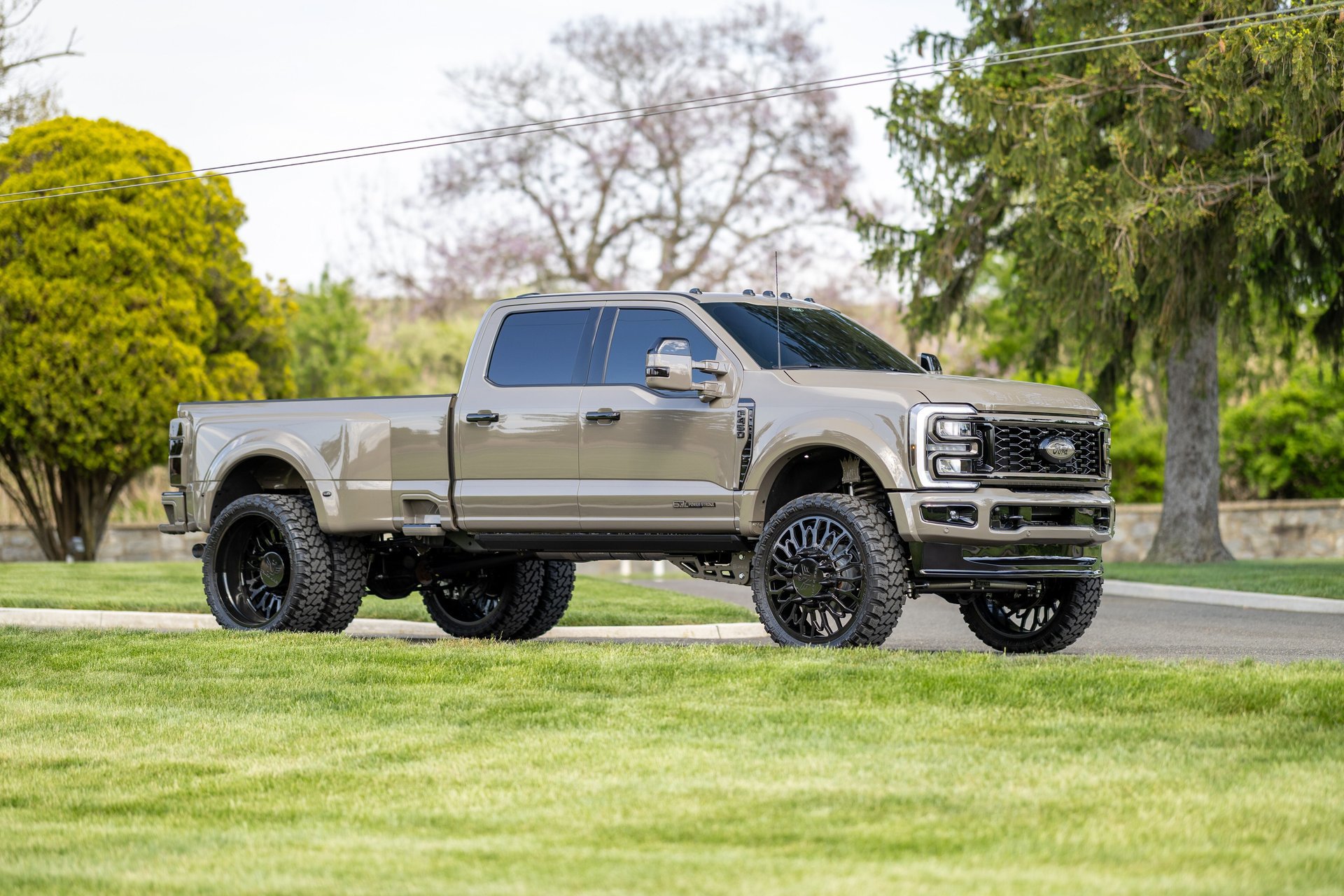 Used 2026 Ford F450 King Ranch w/ Chrome Package AWD/4WD image 2