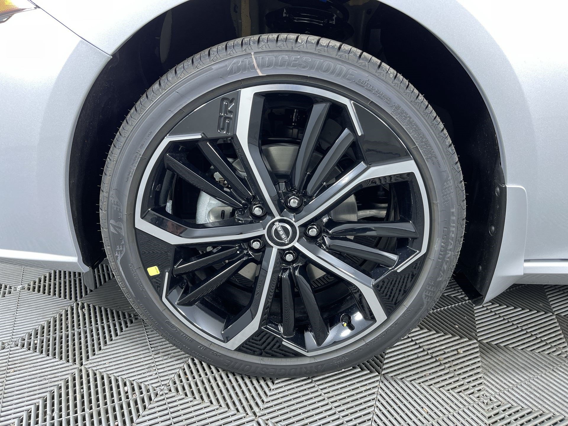 Certified 2025 Nissan Altima 2.5 SR AWD/4WD image 24