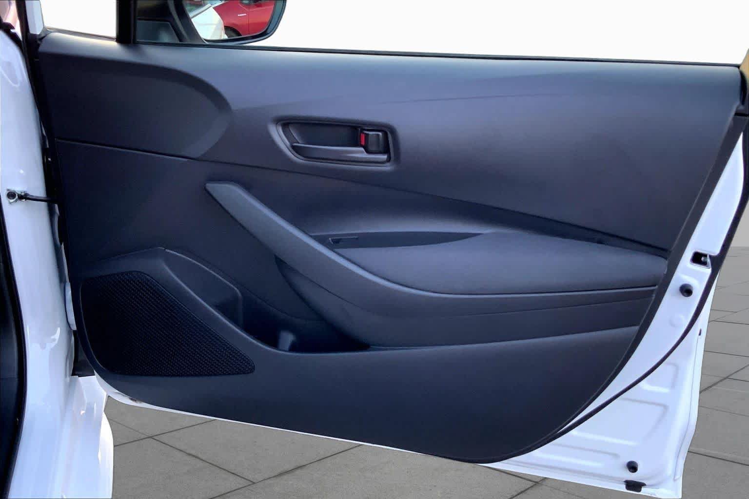 Used 2026 Toyota Corolla LE FWD image 19