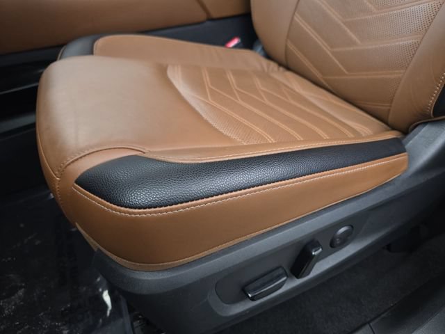 Used 2025 Nissan Pathfinder Platinum w/ Cargo Package FWD image 28