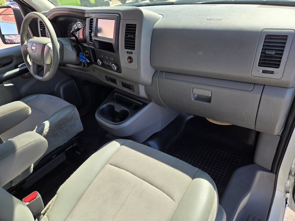 Used 2020 Nissan NV 2500 S RWD image 17