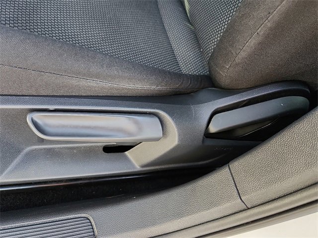 Used 2019 Volkswagen Jetta S w/ Driver Assistance Package image 13