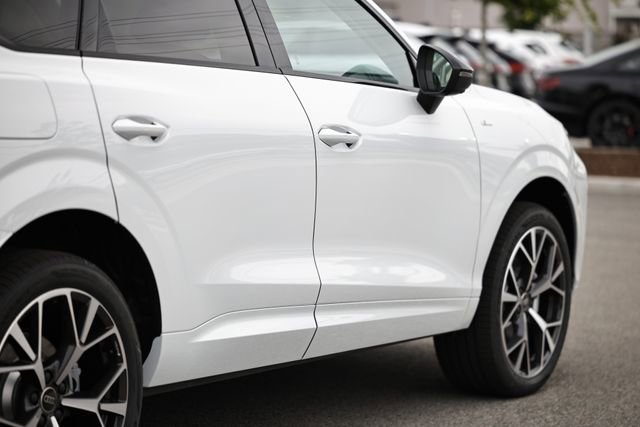 New 2026 Audi Q3 quattro 2.0T AWD/4WD image 8