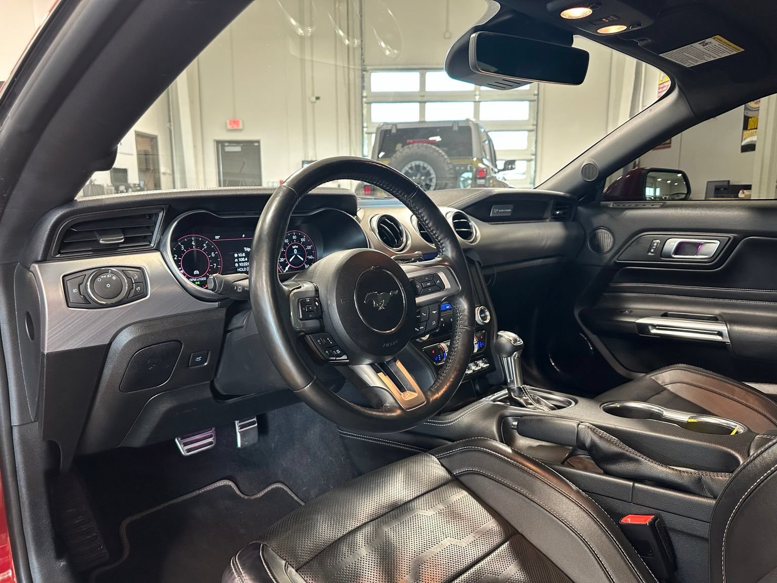 Used 2022 Ford Mustang GT Premium w/ Equipment Group 401A RWD image 14