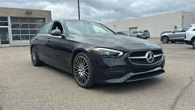 Certified 2022 Mercedes-Benz C 300 4MATIC Sedan image 2