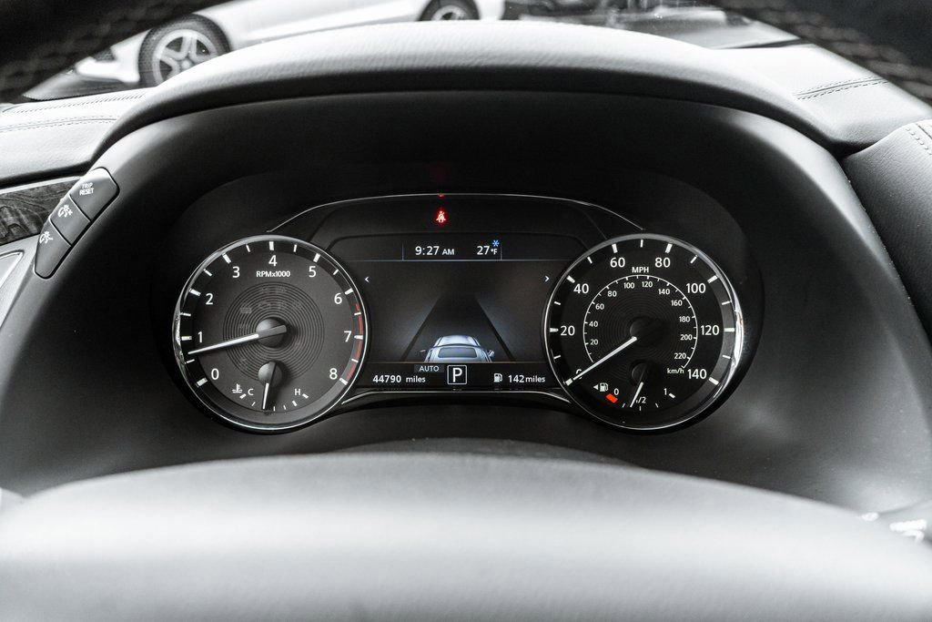 Used 2024 INFINITI QX80 Luxe image 15