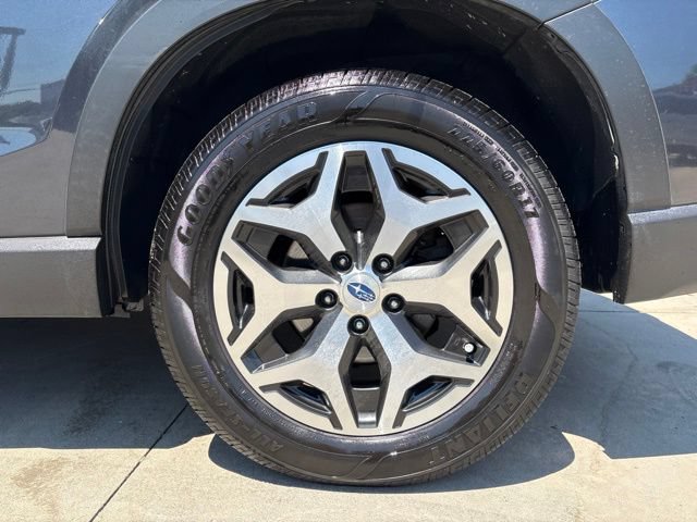Used 2019 Subaru Forester Premium w/ All-Weather Package AWD/4WD image 9