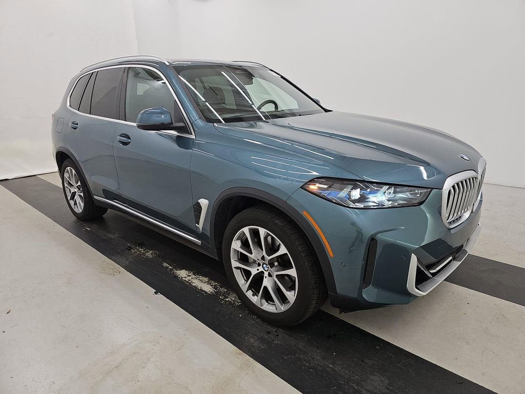 Used 2025 BMW X5 xDrive40i image 3