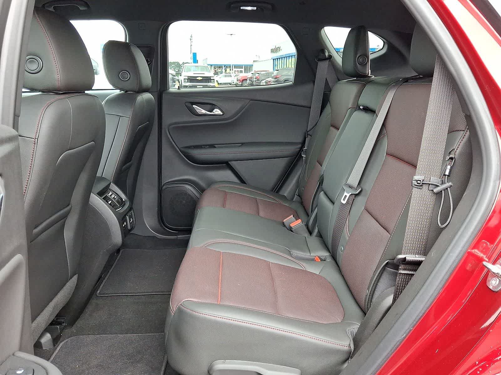 Used 2019 Chevrolet Blazer RS FWD image 31