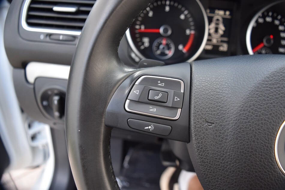 Used 2013 Volkswagen Golf TDI image 69