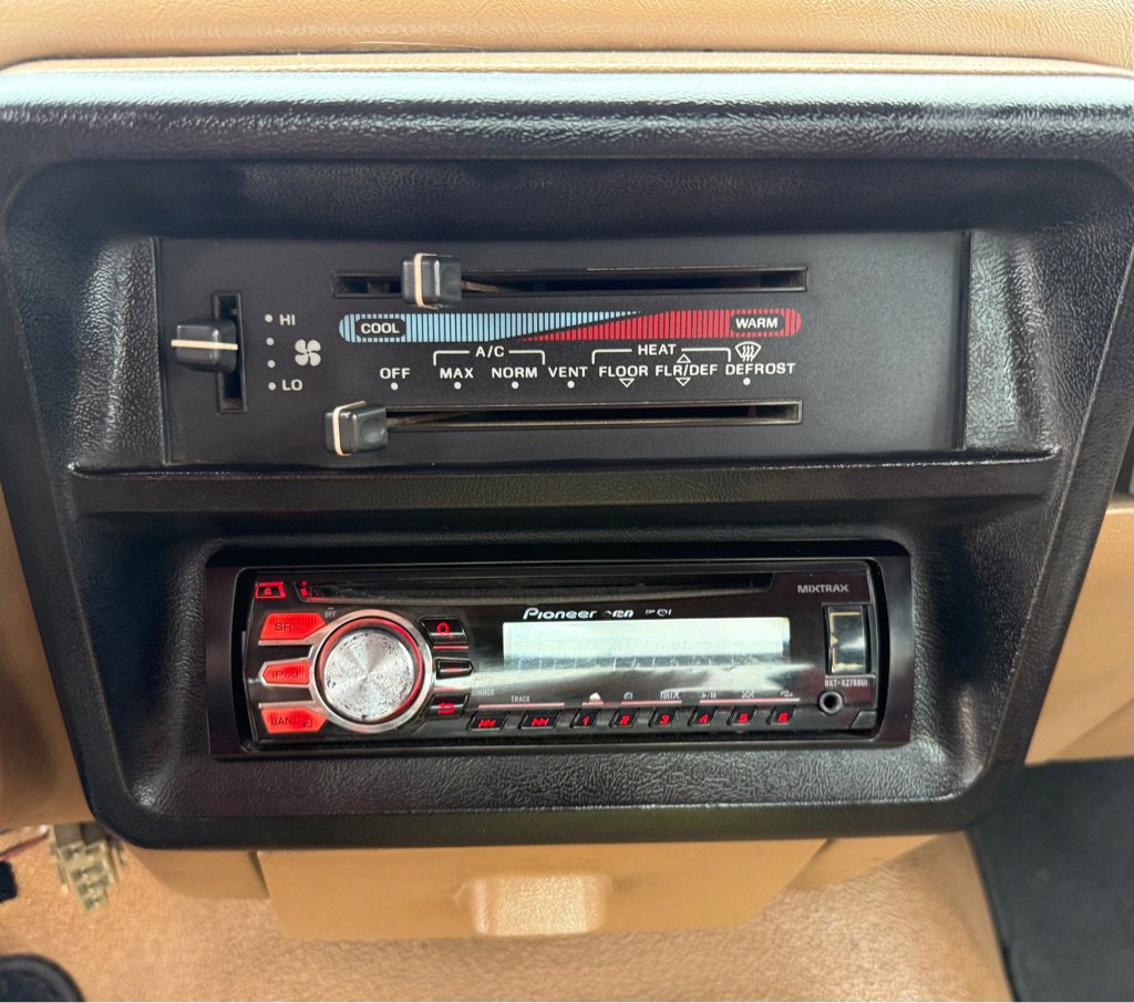 Used 1989 Ford Bronco AWD/4WD image 14