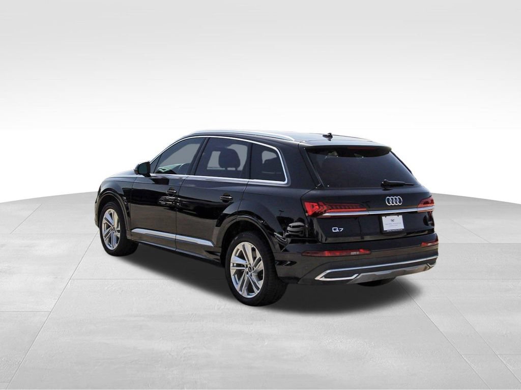 Used 2022 Audi Q7 3.0T Premium Plus w/ Premium Plus Package AWD/4WD image 3