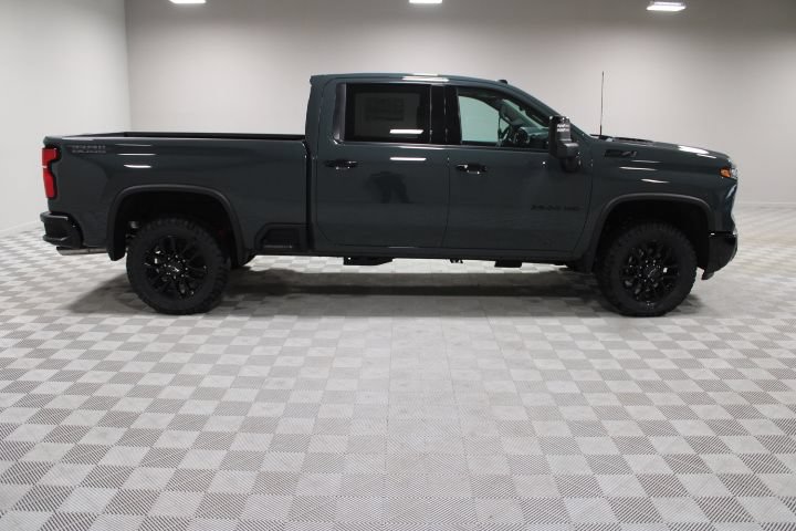 New 2026 Chevrolet Silverado 2500 LTZ w/ LTZ Plus Package AWD/4WD image 13