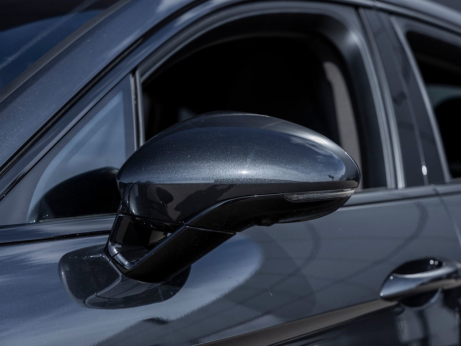 Certified 2023 Porsche Panamera Platinum Edition image 18